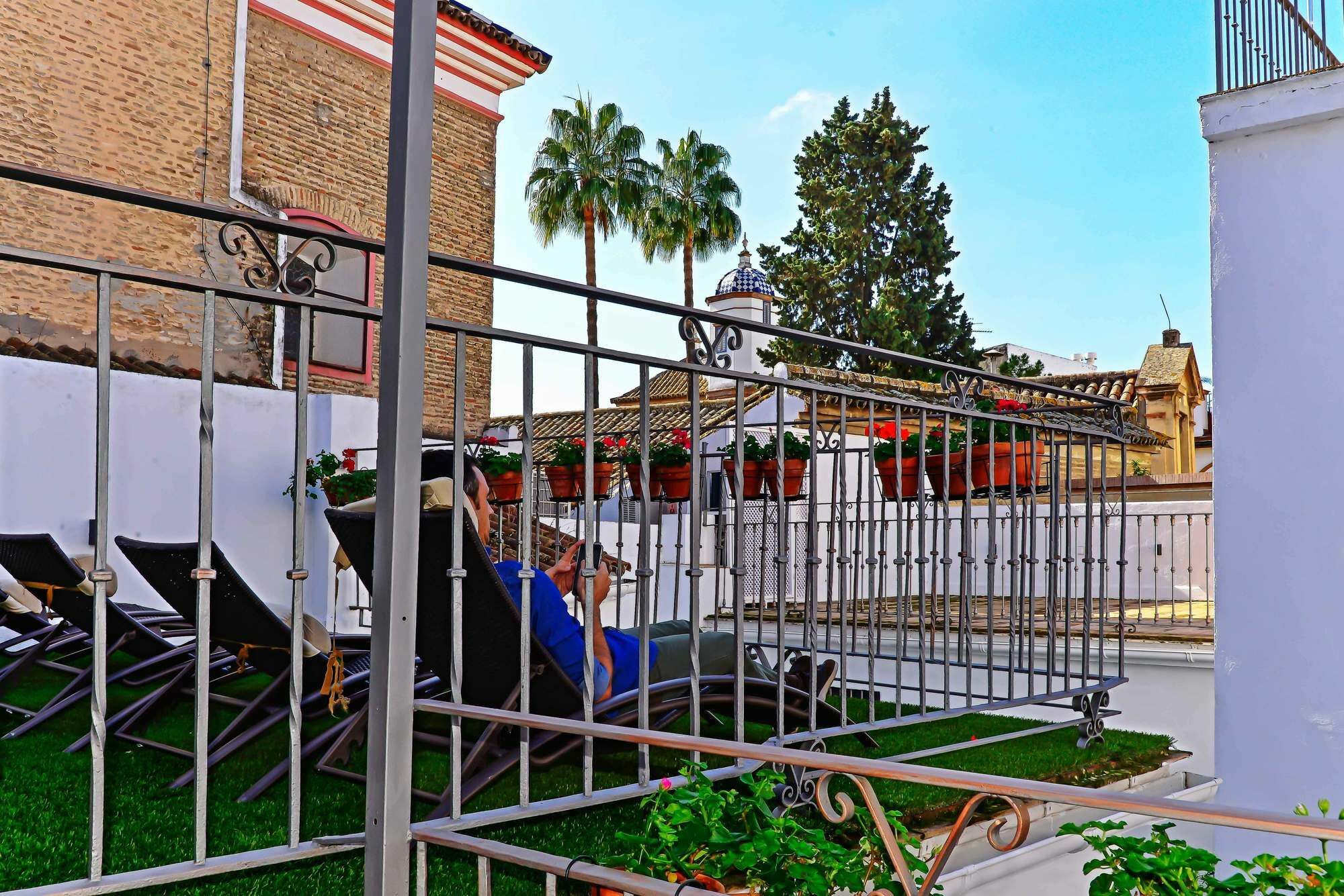 Selecta Apartments Los Venerables Севілья Екстер'єр фото