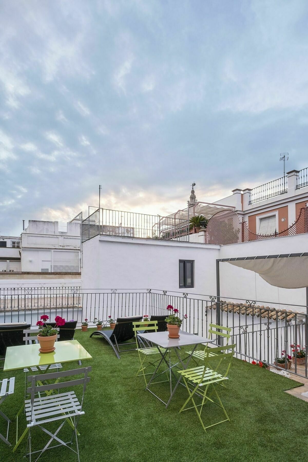 Selecta Apartments Los Venerables Севілья Екстер'єр фото