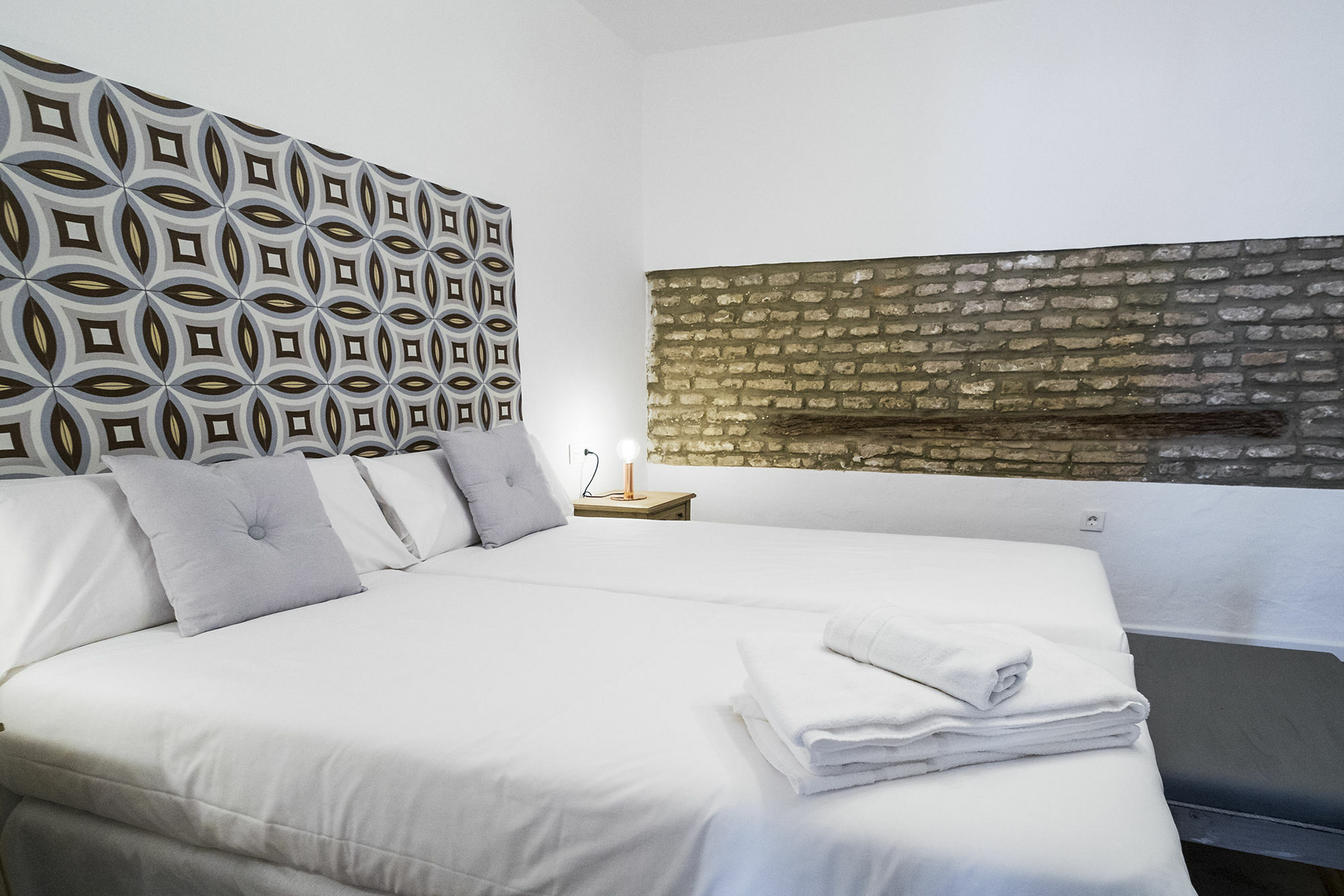 Selecta Apartments Los Venerables Севілья Екстер'єр фото